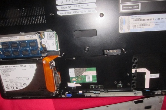 Image showing the Sony Vaio VPCSA with battery removed